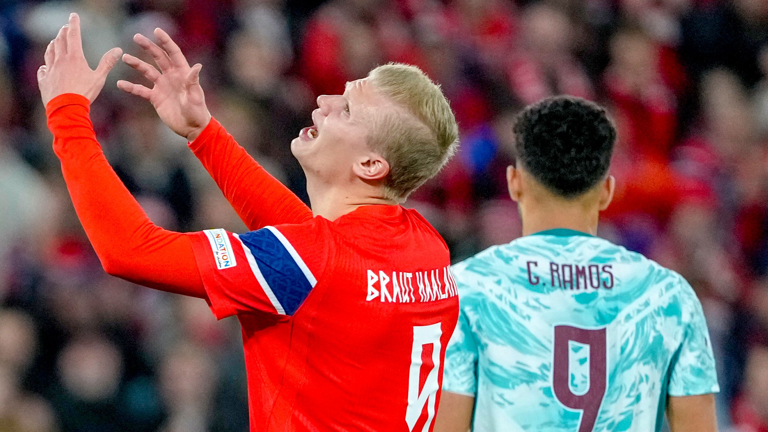 El horroroso error de Orjan Nyland le da la victoria a Portugal cuando Gonçalo Ramos ataca para estropear el gol de Erling Haaland