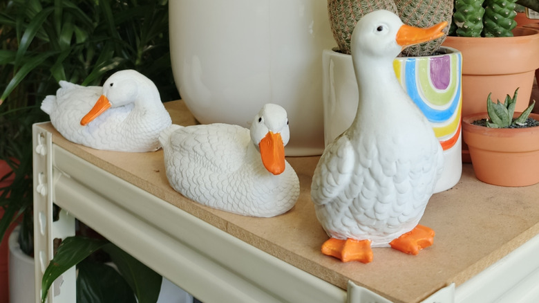 She turns a thrifted duck into a cute, funky lamp with an impressive DIY
