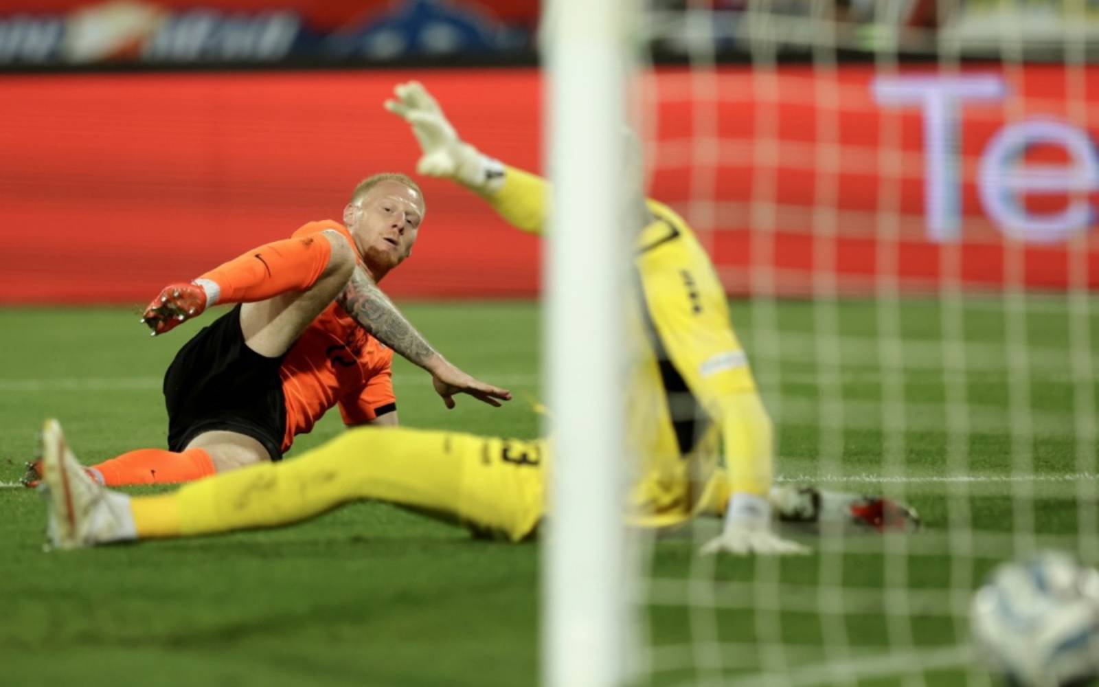 Xavi gets first win as Netherlands boss, Denmark beat Wales