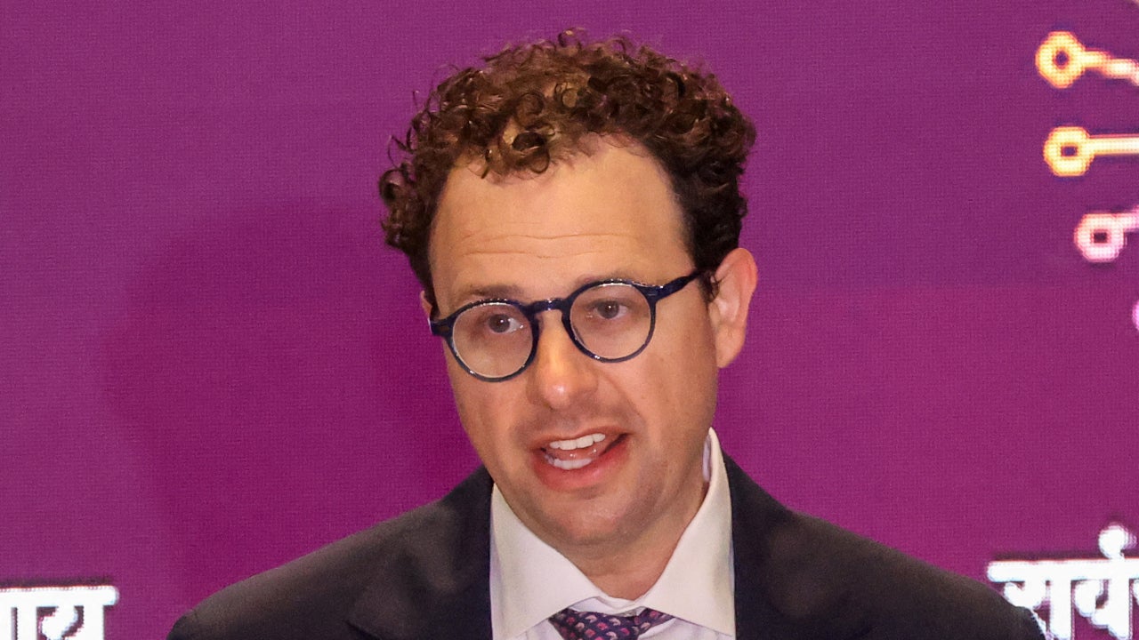 Anthropic CEO Dario Amodei to meet with Trump after calling for AI ...