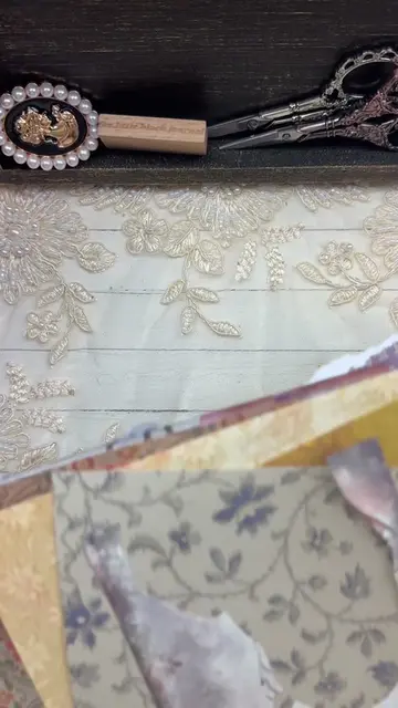 Watch this relaxing floral collage journal spread ASMR