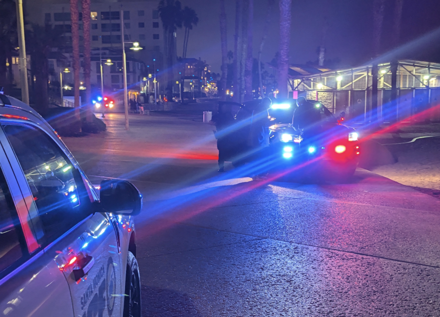 Police investigate apparent murder-suicide in Santa Monica