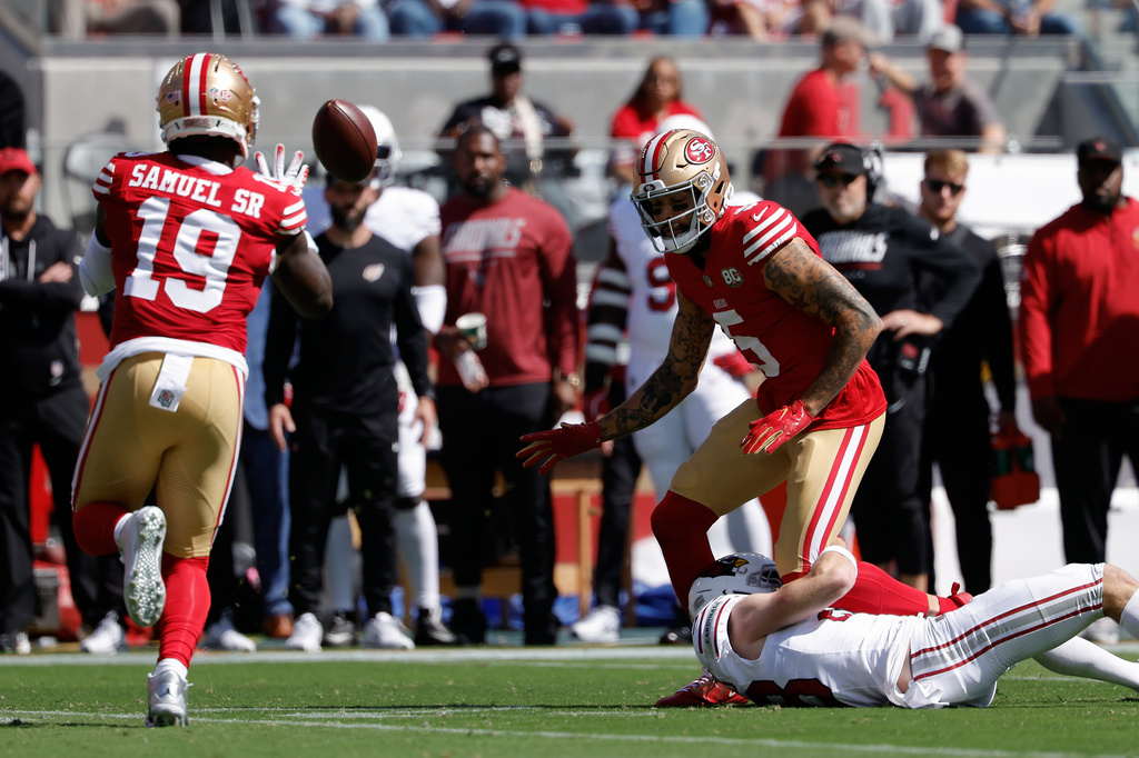 The 49ers dial up a hook-and-ladder play to open scoring against the ...