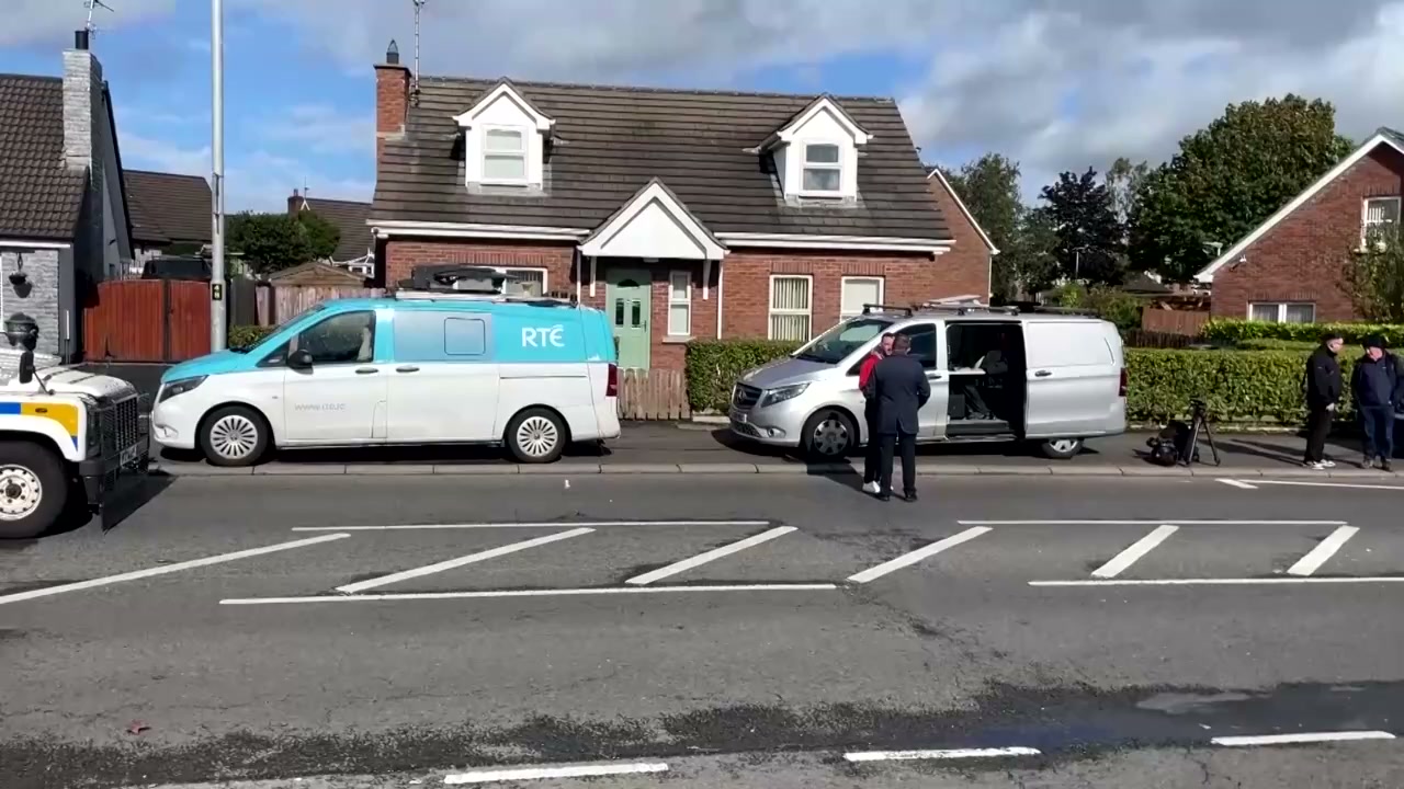 Thousands block Protestant parade through Northern Ireland Catholic area