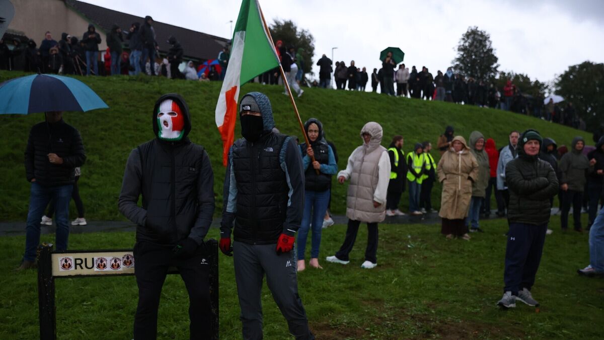 Northern Ireland secretary appeals for calm amid Drumcree stand-off