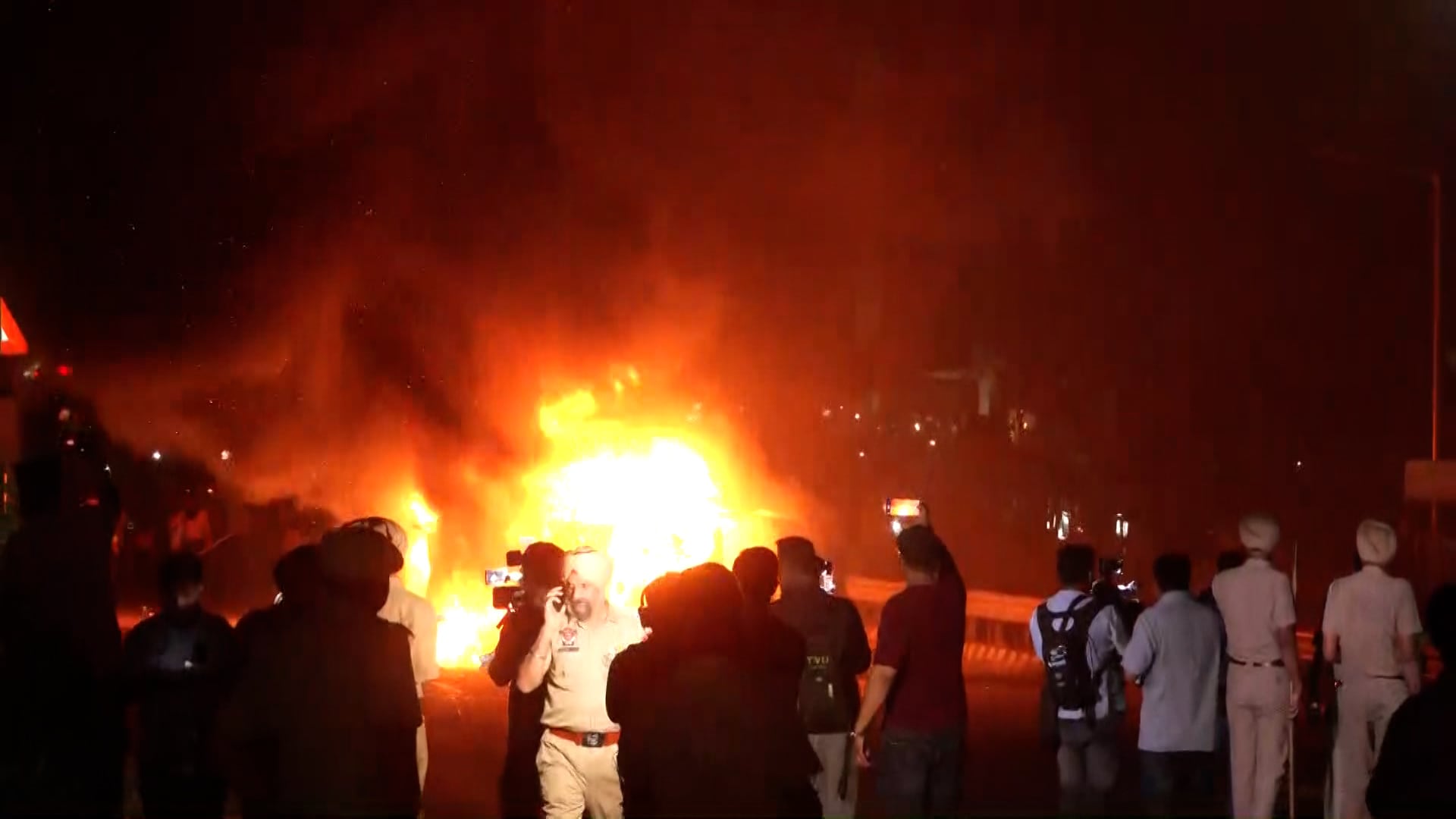LPU violence escalates: Police vehicles attacked, cars torched as ...