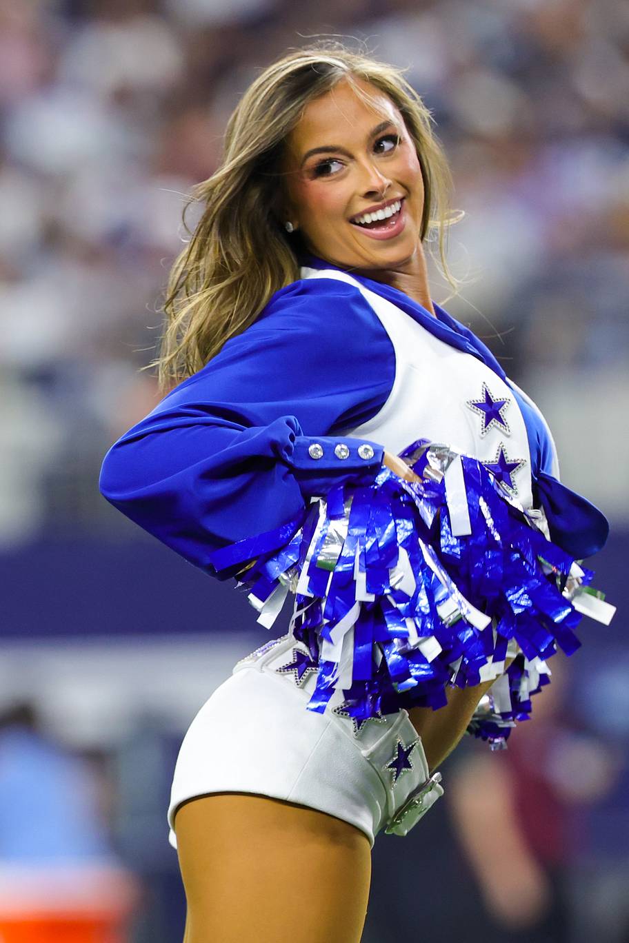 Dallas Cowboys cheerleaders and Baltimore Ravens cheerleaders take over Rio