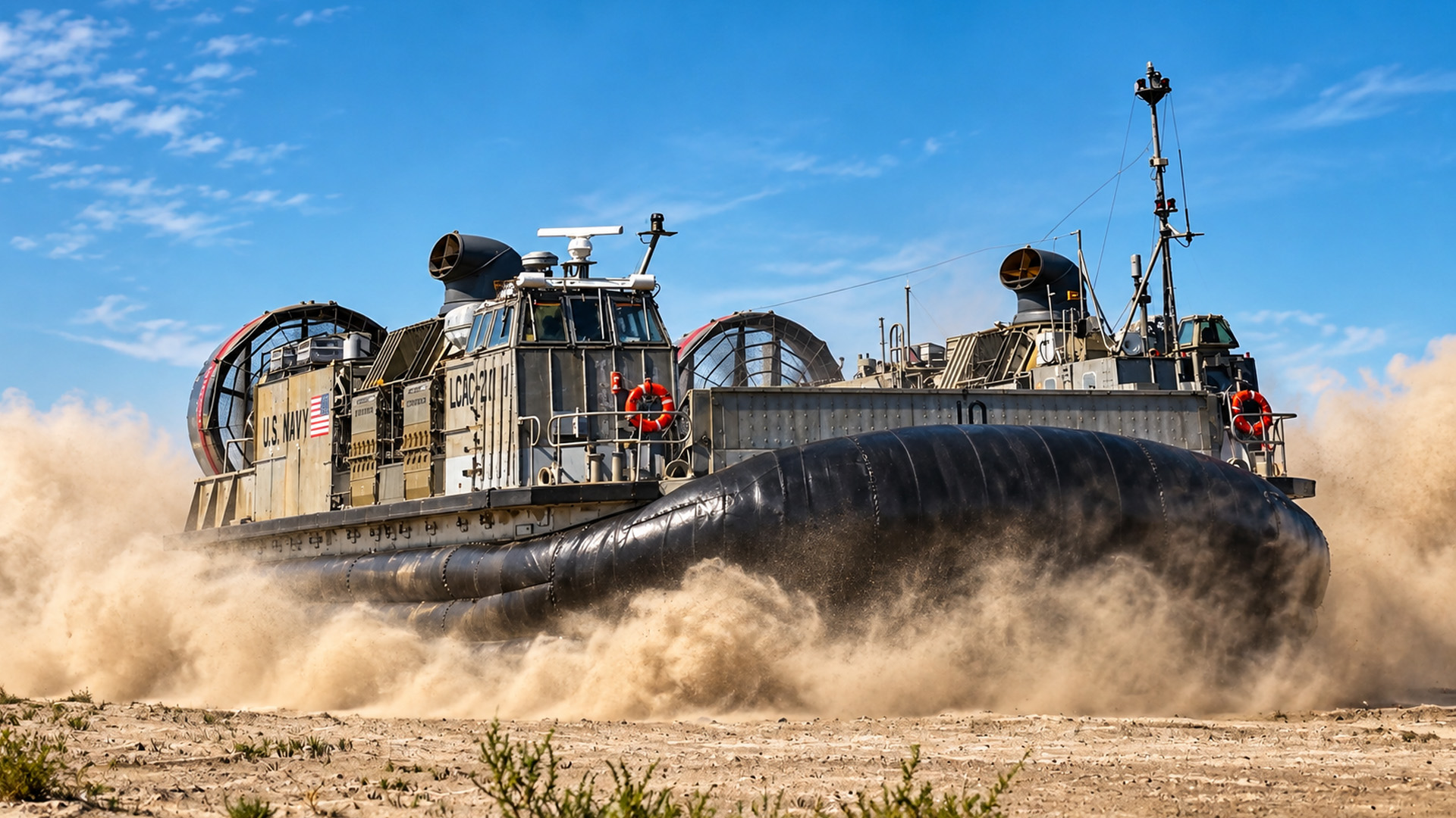 Des Marines et des Sailors mènent un entraînement FARP avec LCAC