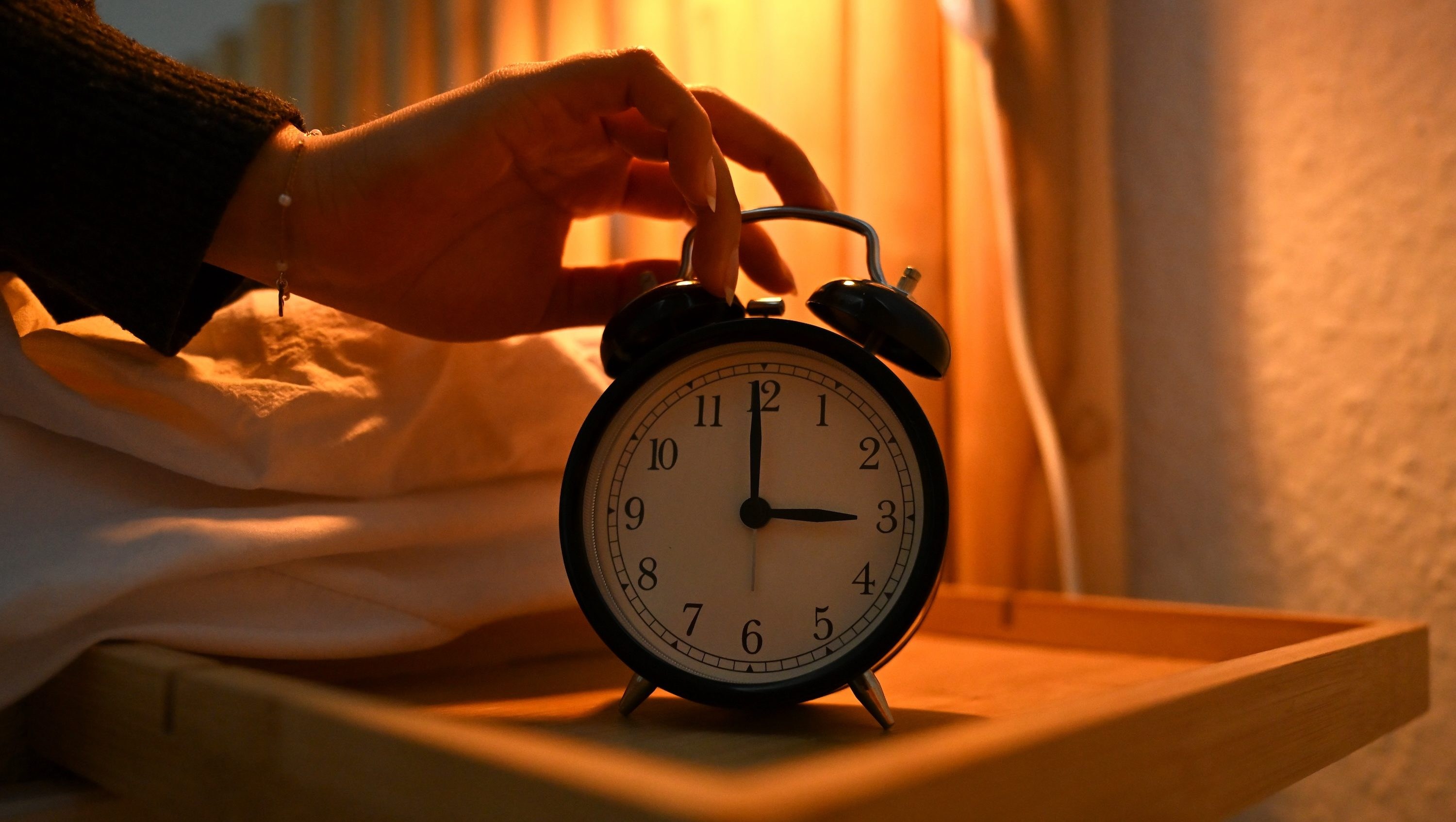 When does daylight saving time end in 2026? When clocks fall back