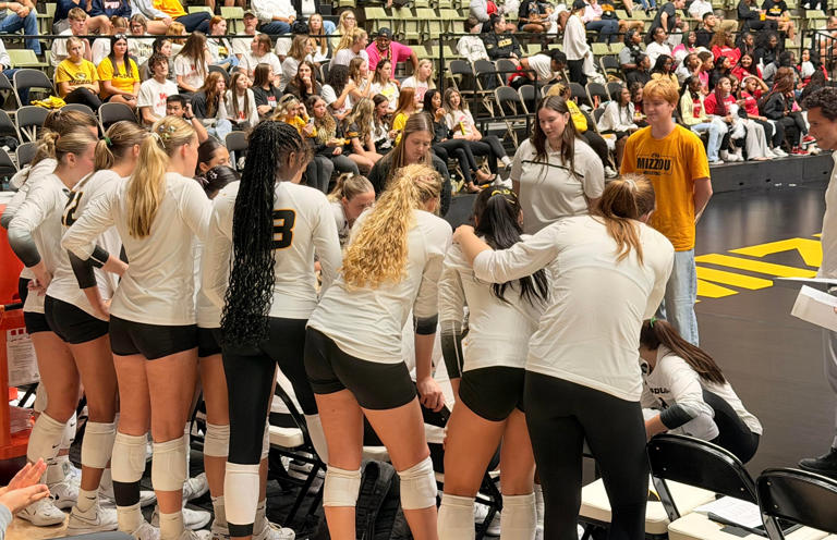 Mizzou volleyball drops wild five set thriller at LSU