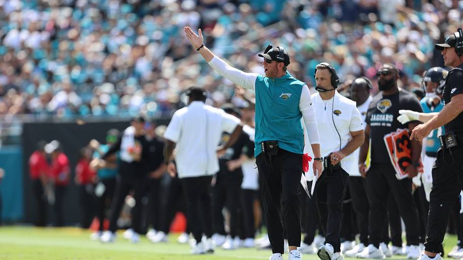6 instant observations on Jaguars' steamrolling Patriots: Travis Hunter ...
