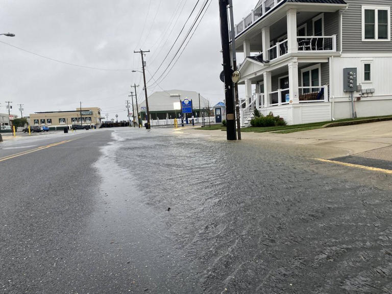 Nor'easter tears through Jersey Shore, knocking power and flooding streets