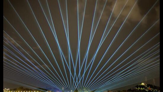Police ban laser beams near Delhi's Indira Gandhi International Airport ...