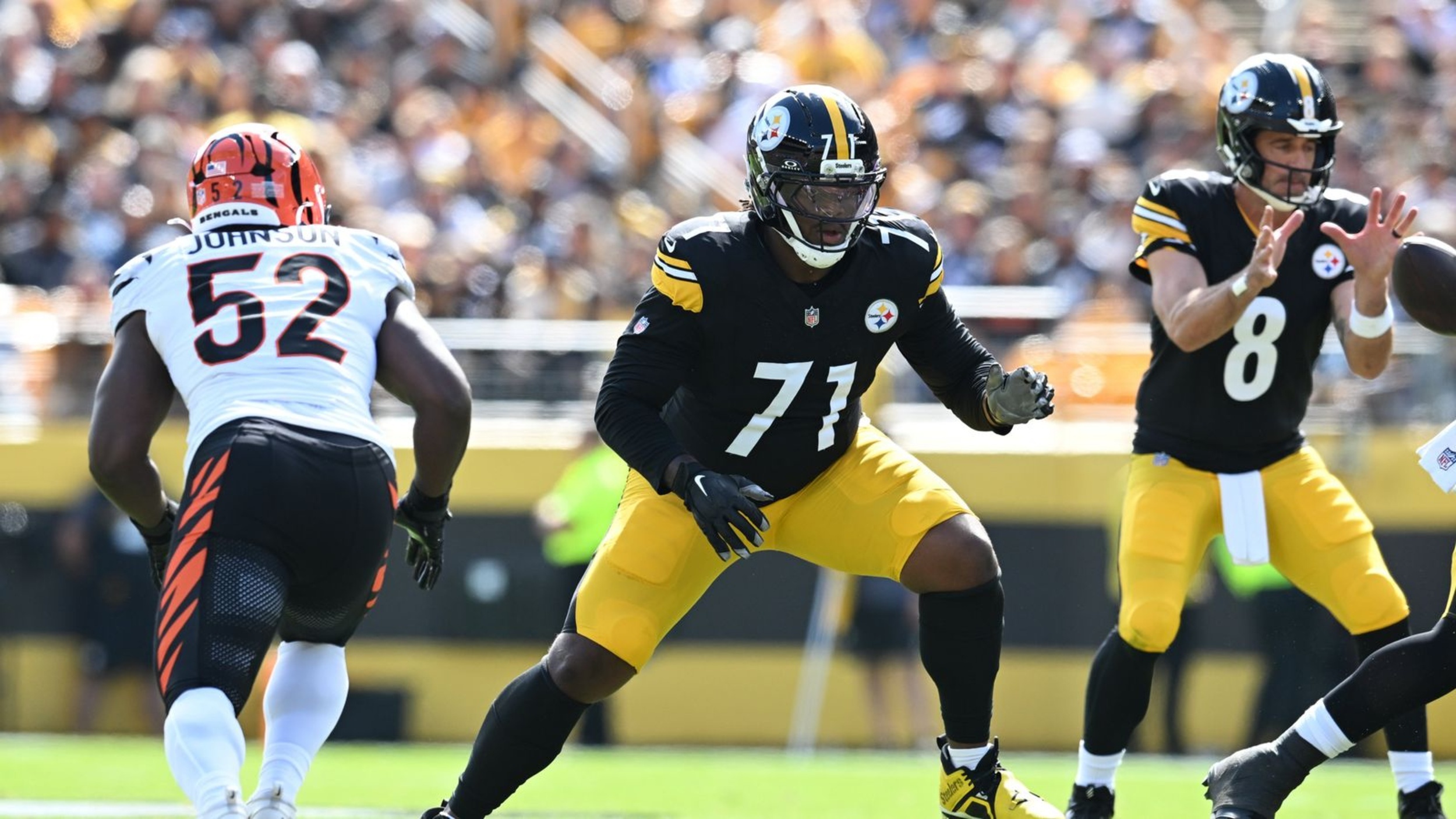 Steelers QB Aaron Rodgers gives powerful assessment of new offensive line