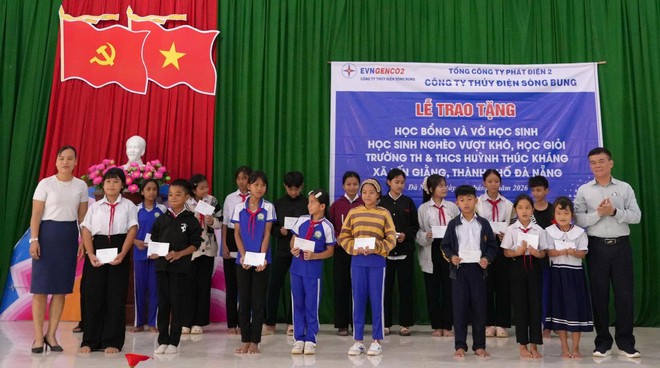 Công ty Thủy điện Sông Bung đồng hành cùng học sinh vùng cao
