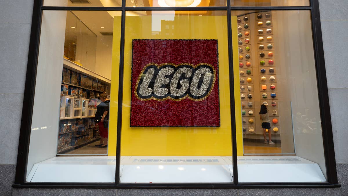 Walmart’s LEGO dog set lets you build a poodle, a pug, a husky and more