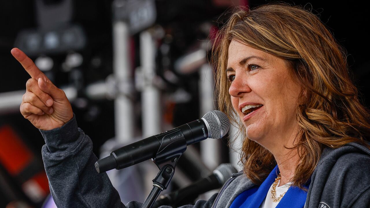 Danielle Smith’s popularity taking a hit: poll