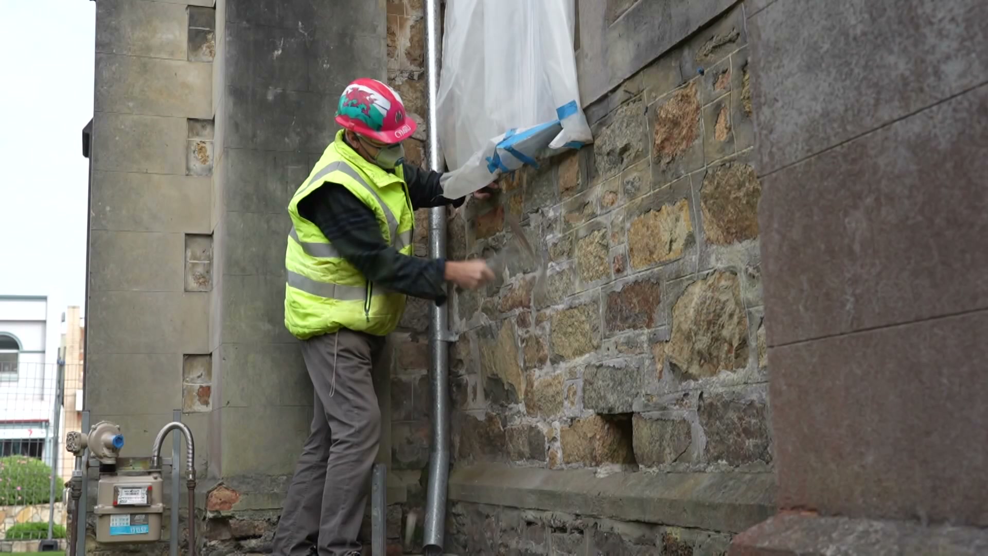 Heritage buildings on cusp of ruin as stonemasons retire