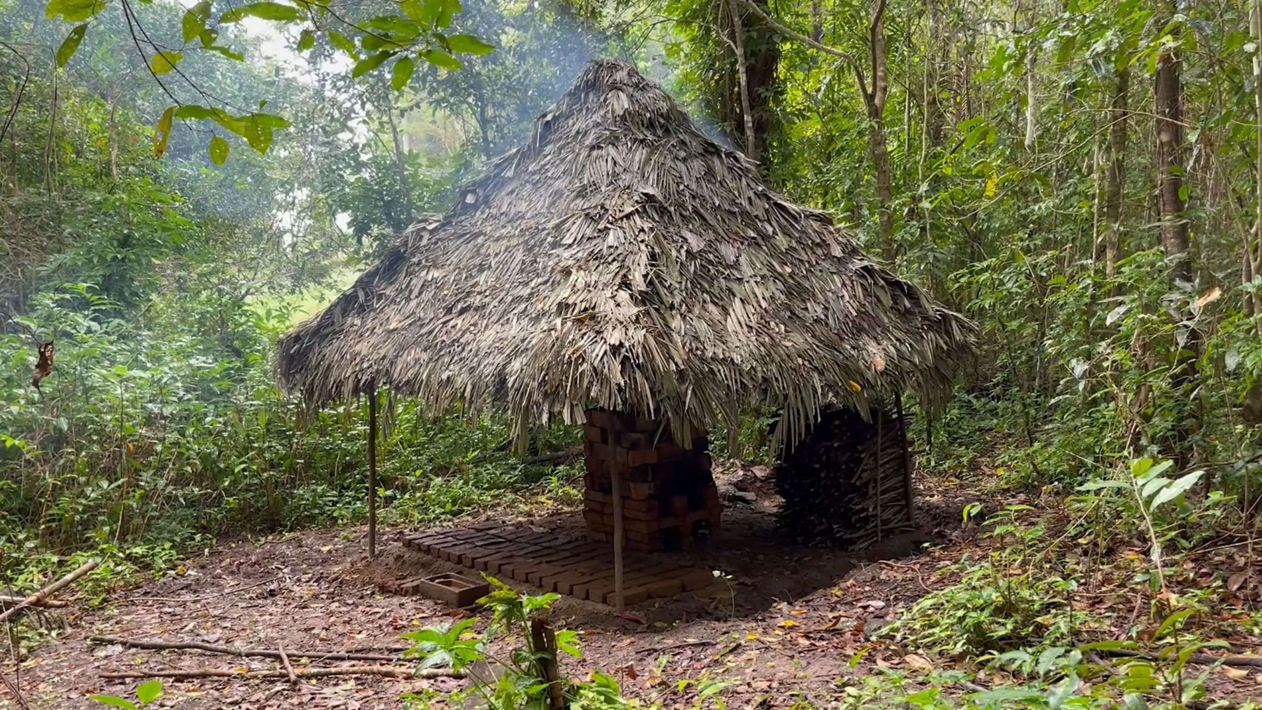 Man Builds a Reusable Charcoal Kiln Using Primitive Tool