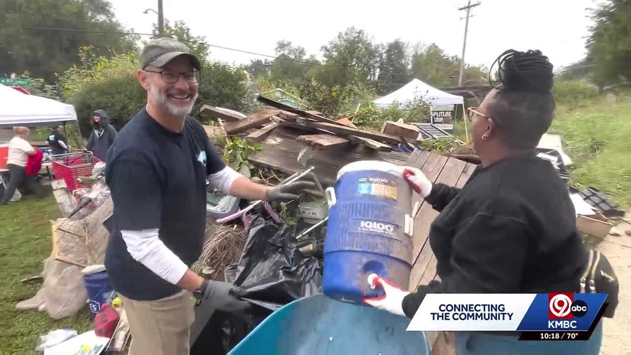 Volunteers clean up Kansas City, Kansas, community farm to fight hunger