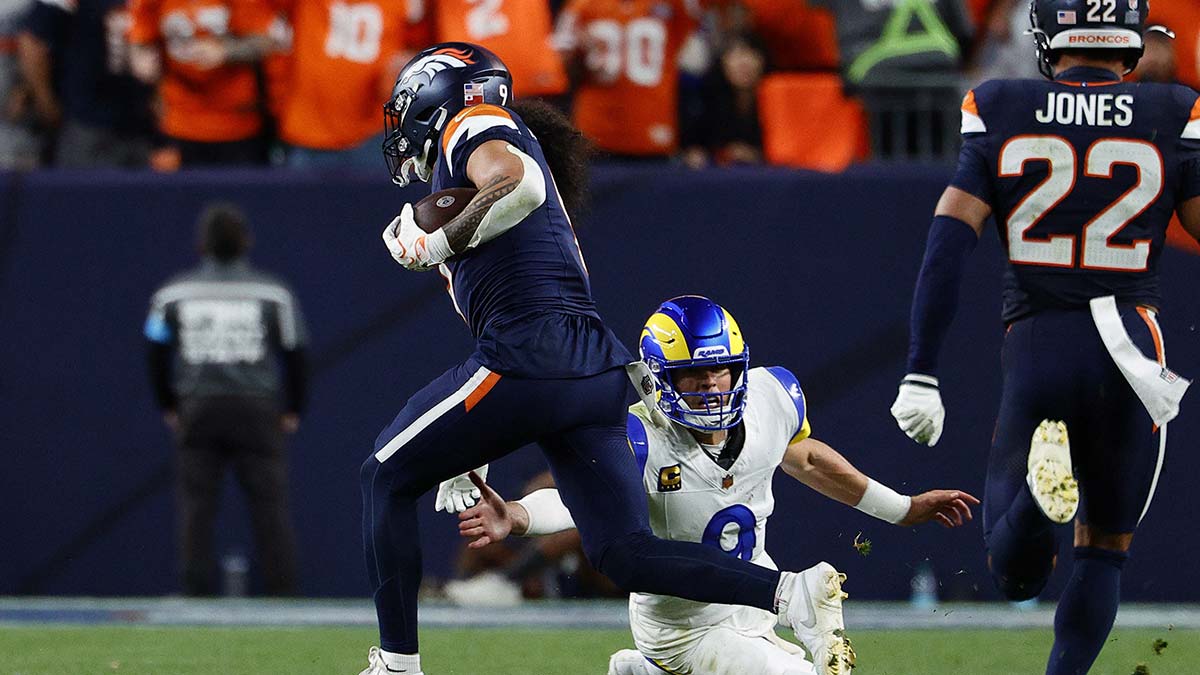 Talanoa Hufanga brings house down with clutch pick-6 vs. Matthew ...