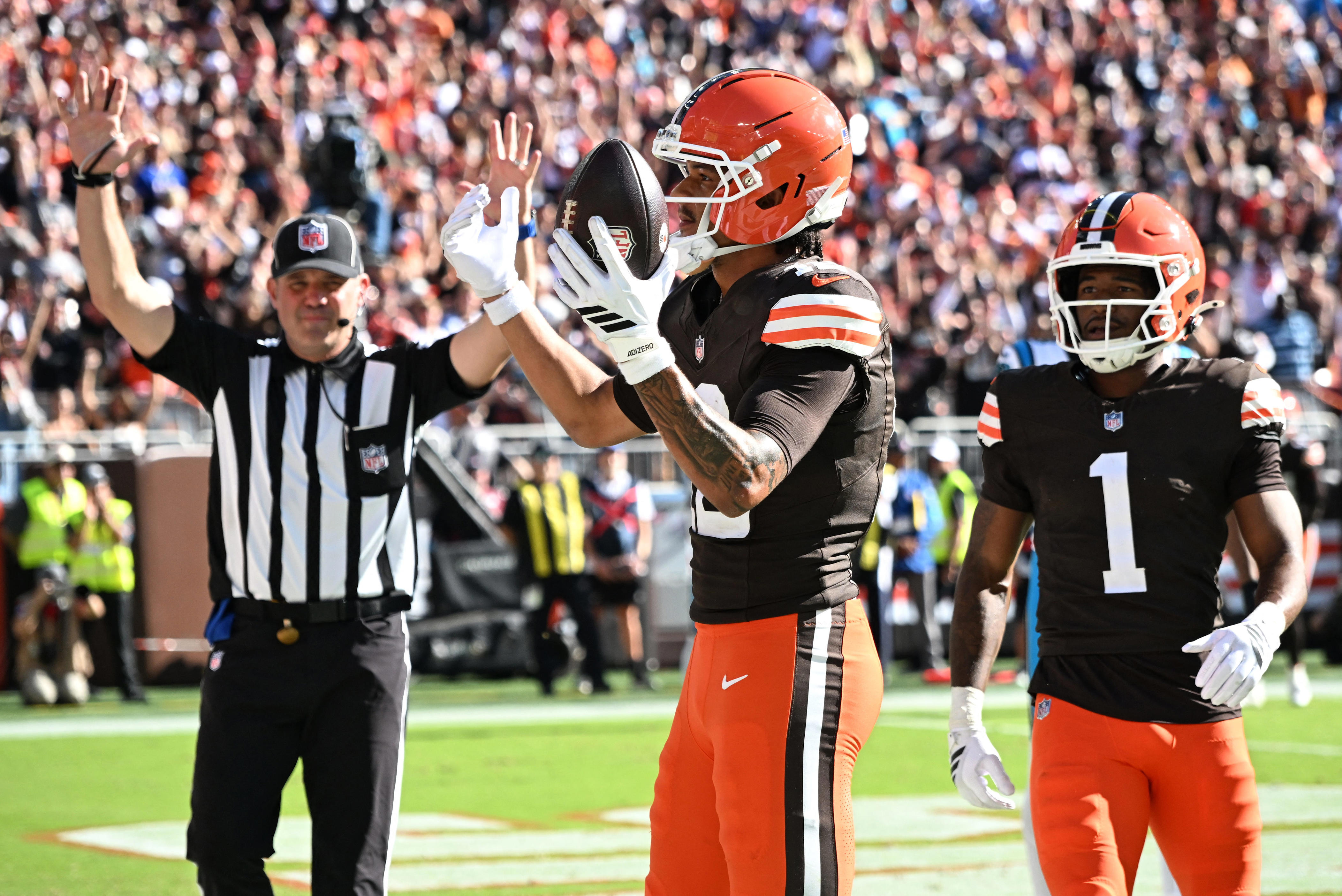 Denzel Boston hauls in two passes in Week 3