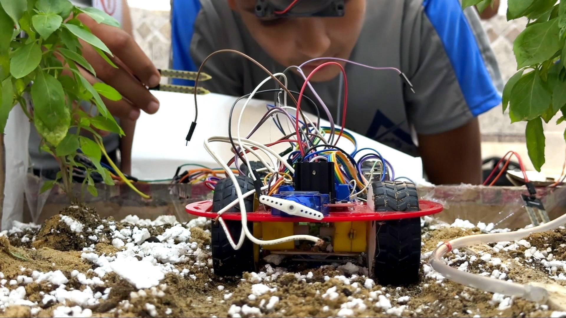 Young inventors in Gaza turn wartime challenges into technology solutions