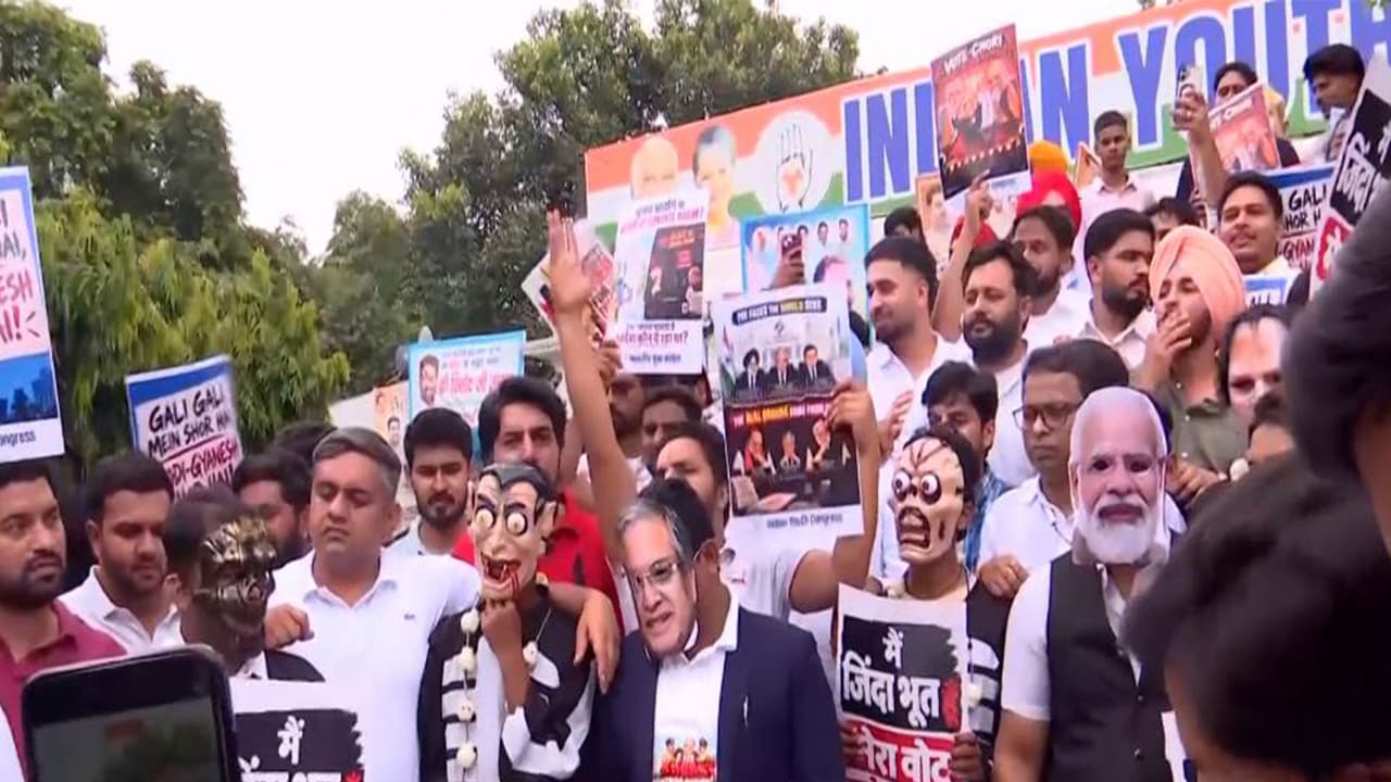 Congress protests against CEC, Jitu Patwari questions poll process