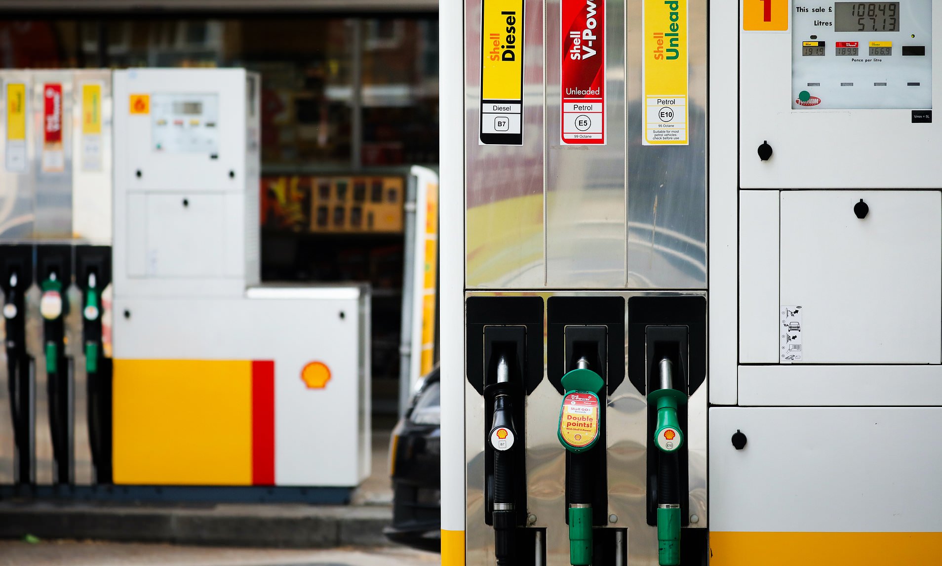 Diesel prices hit new all-time record of 199.18p a litre - as Trump ...