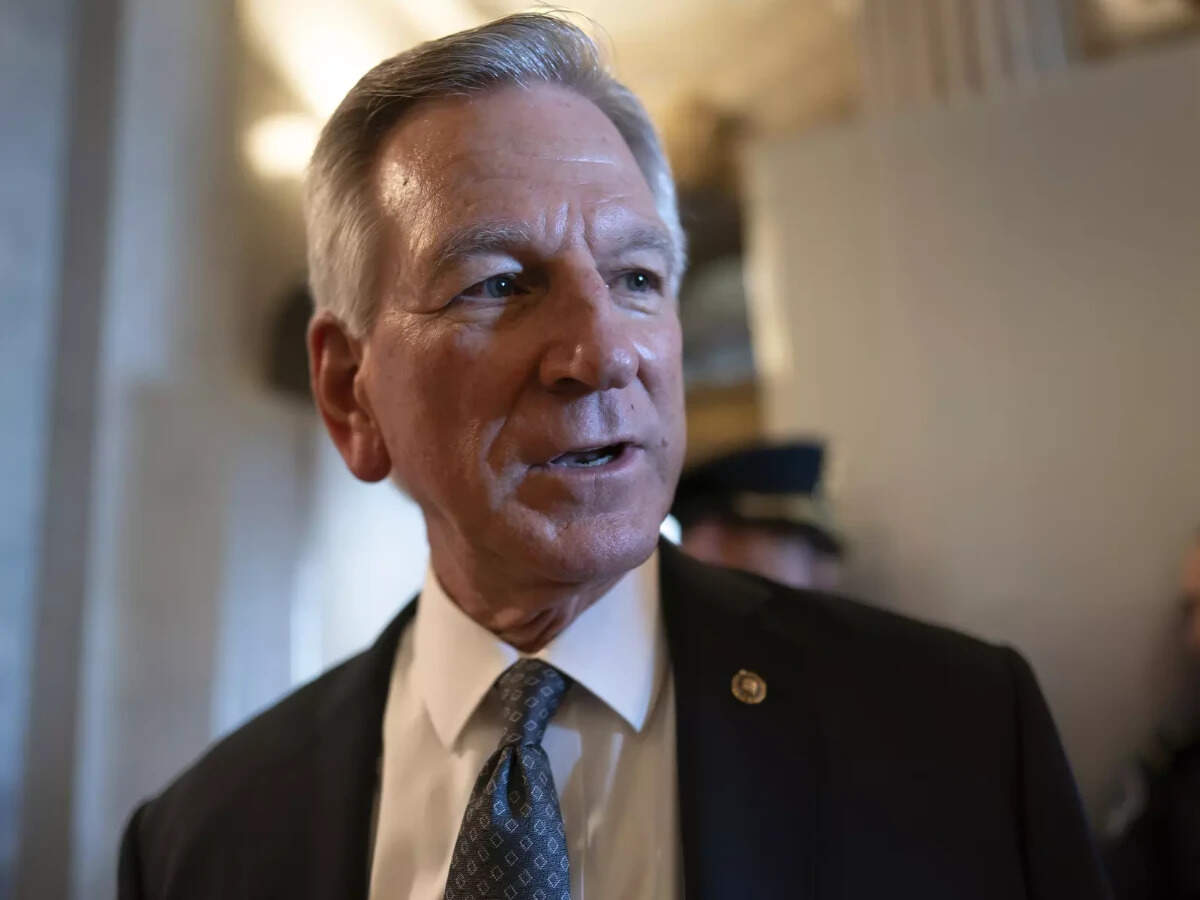 US green card overhaul: Republican Senator Tuberville's new America ...