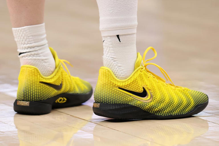 Nike stock is at rock bottom. It can double from here, analyst says.