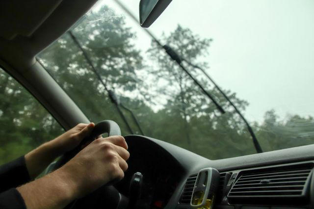 Van owner weighs $1,800 timing belt against cheap Prius, and frugal ...