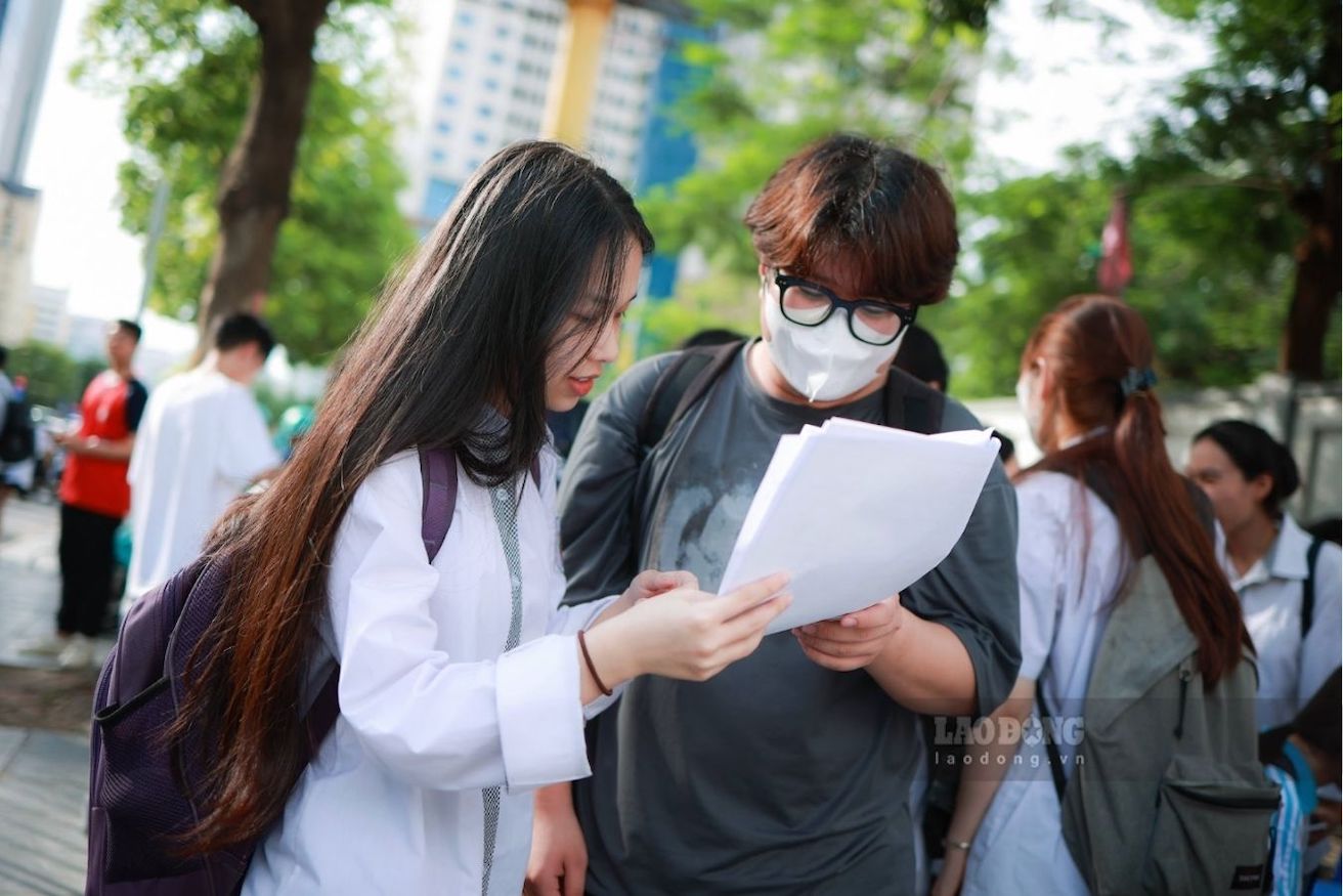 Loạt trường đại học dùng tổ hợp A01 để xét tuyển