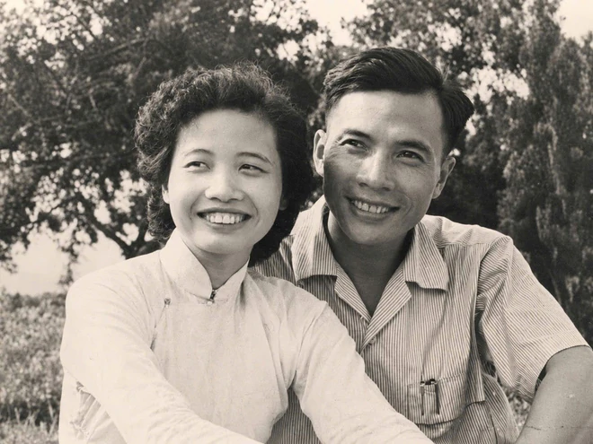 ‘Em’ trong bài hát ‘Nổi lửa lên em’ là ai?