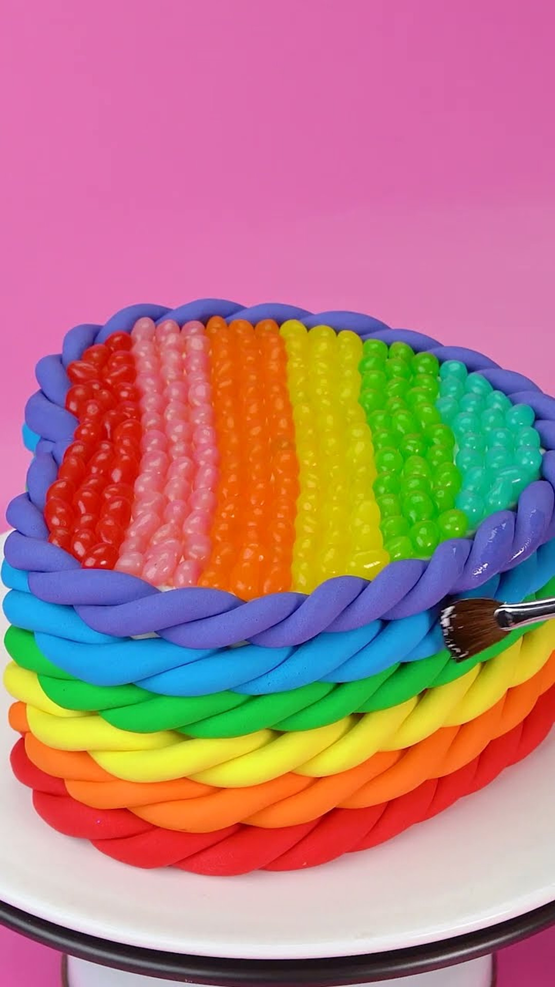 Easy and creative cake art ideas using vibrant fondant colors