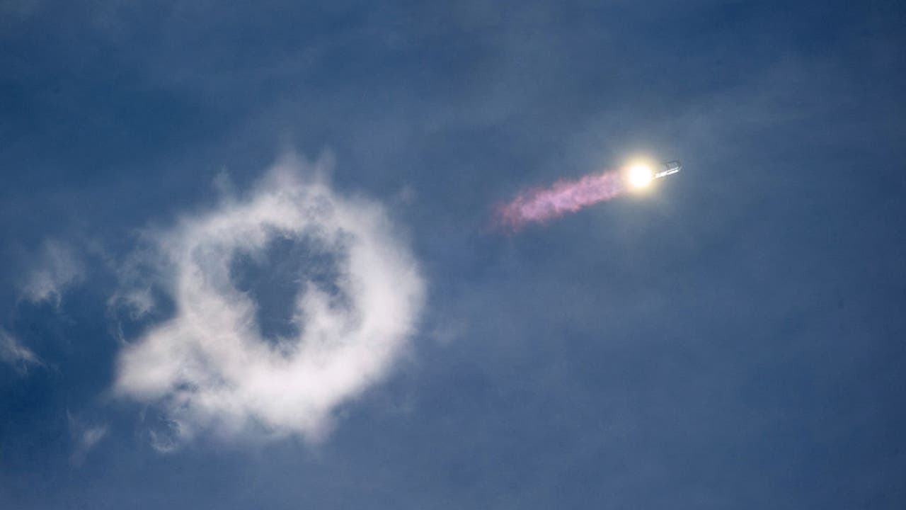 SpaceX achieves orbit with Starship Flight 14 before cutting test ...