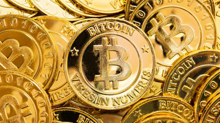 Is bitcoin a good investment right now after a 42% quarter?