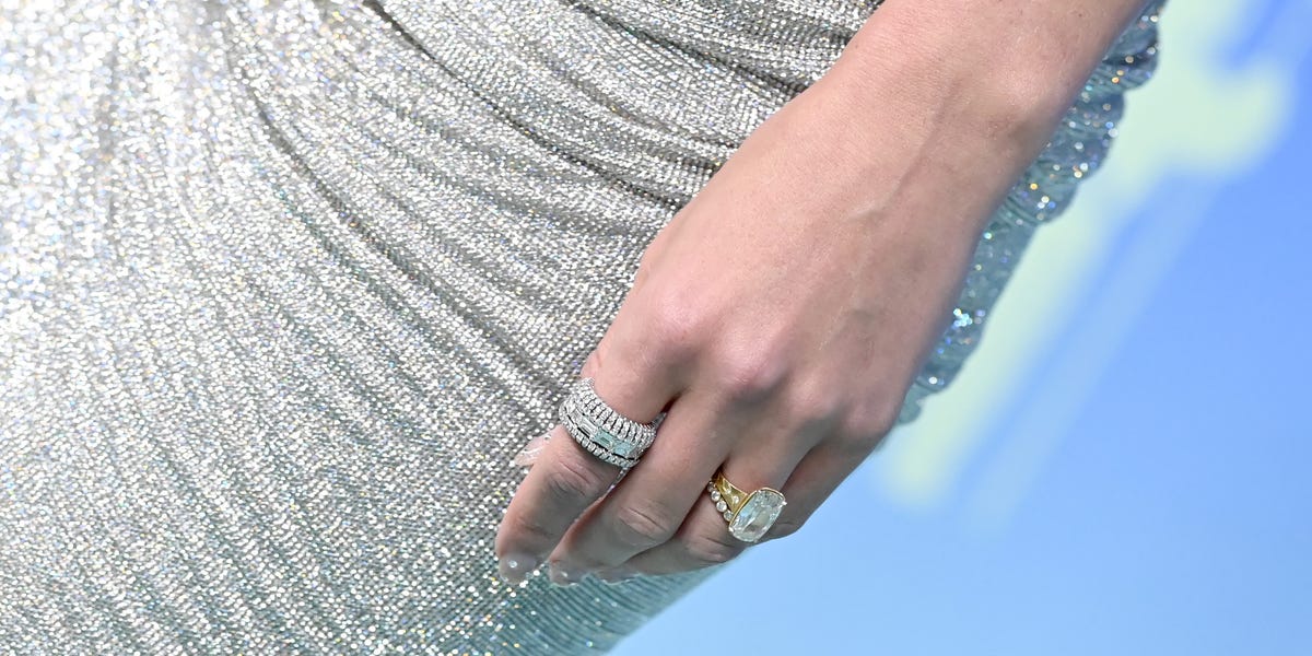 The VMAs gave us the clearest glimpse yet of Taylor Swift’s wedding ...