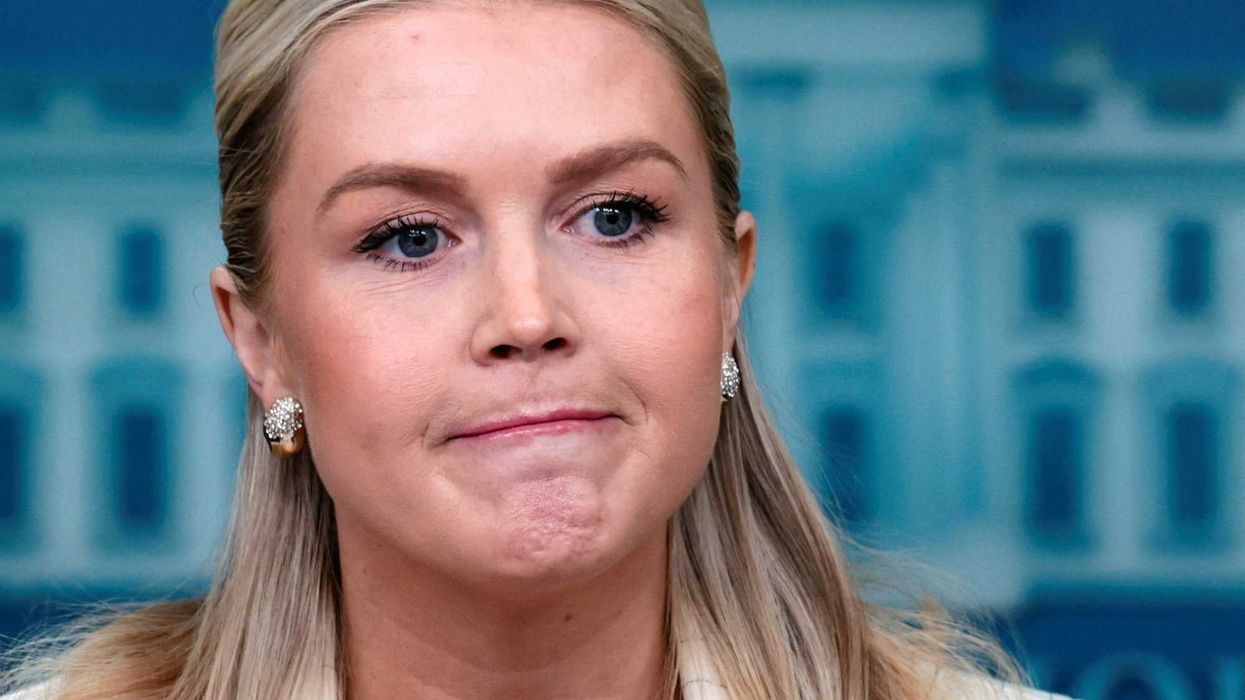 Karoline Leavitt humiliates Trump in Instagram post made accidentally ...
