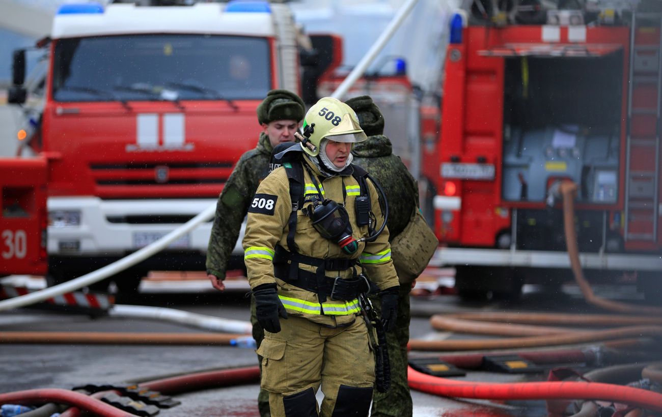 Russian oil depot in Krasnodar region catches fire after Ukrainian ...
