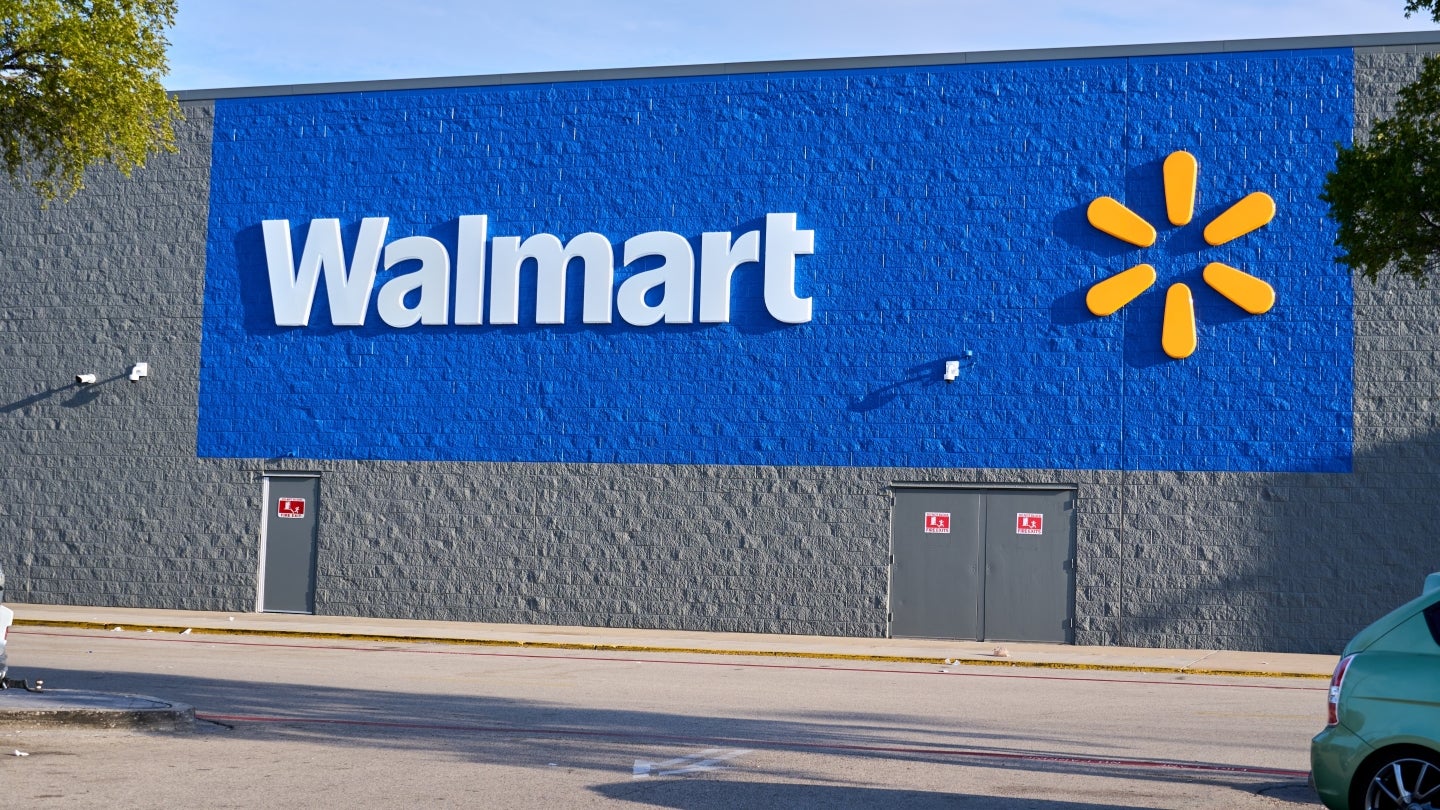 Walmart to offer US associates 250-plus free prescription medicines