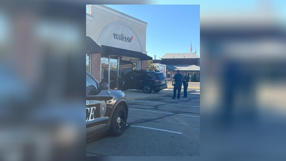 SUV crashes into Springfield Verizon store