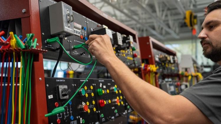 Midlands Tech launches South Carolina's first electrical technology ...