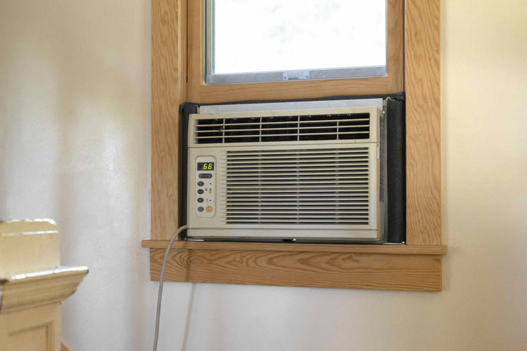 Should you take your window AC out for winter? Here’s what experts ...
