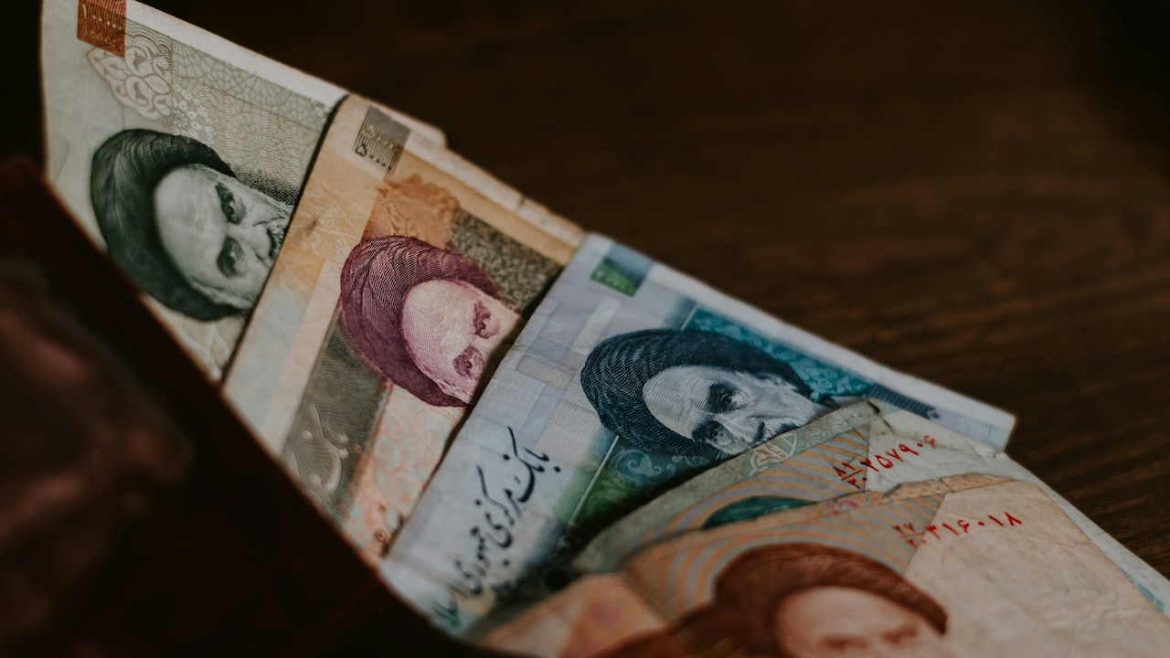 Iranian rial hits all-time low against dollar as fresh US sanctions bite