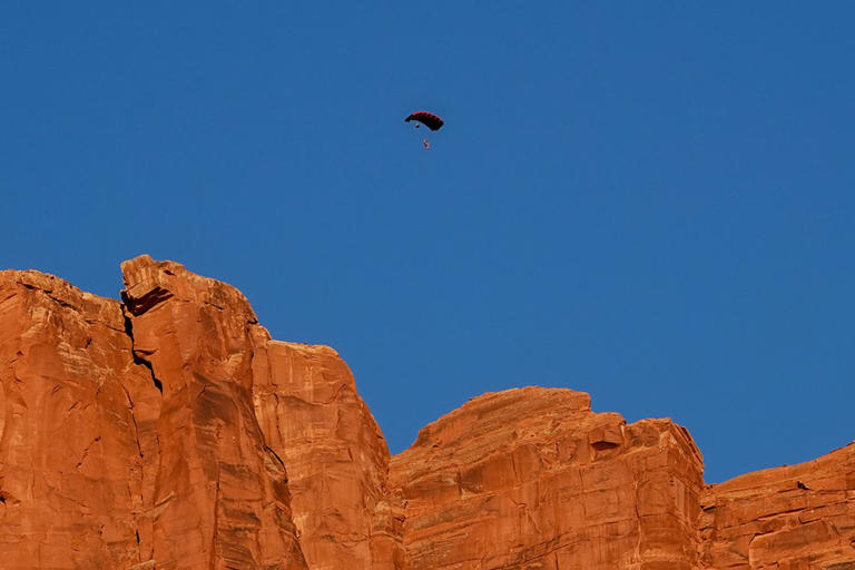 27-year-old BASE jumper plunges 700 feet to their death following ...