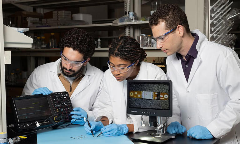 Scientists turned the human body itself into a wireless network for ...
