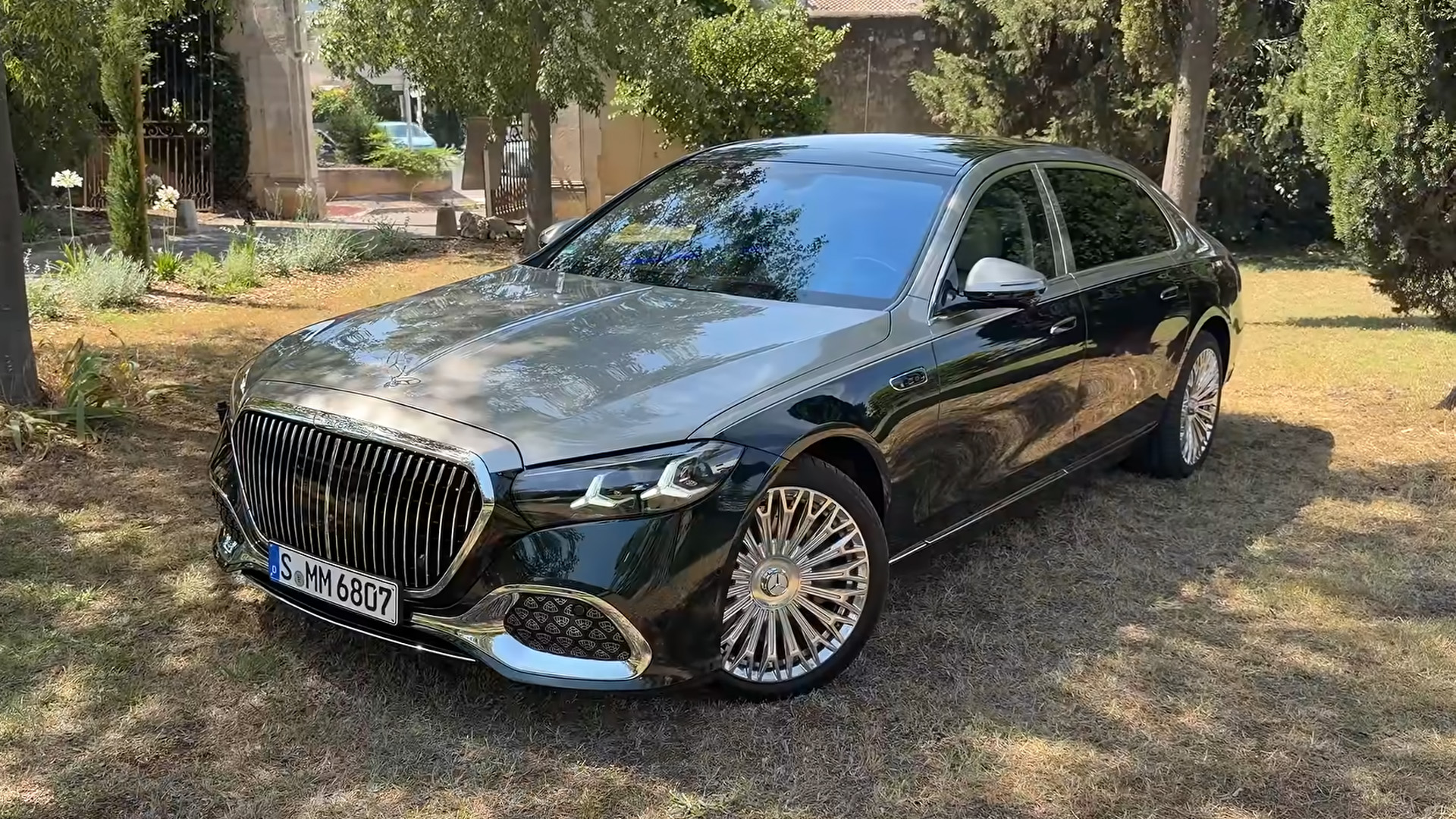How luxurious is the new 2027 Mercedes-Maybach S-Class?