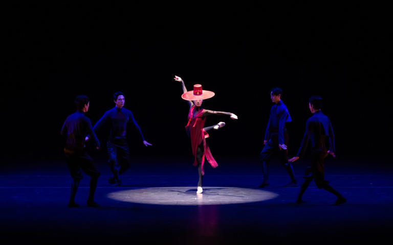 Viral Korean dance group brings its high-energy show to Hong Kong