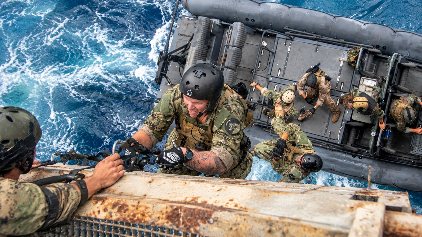 Watch these Navy SEALs train in freezing water until their bodies start ...